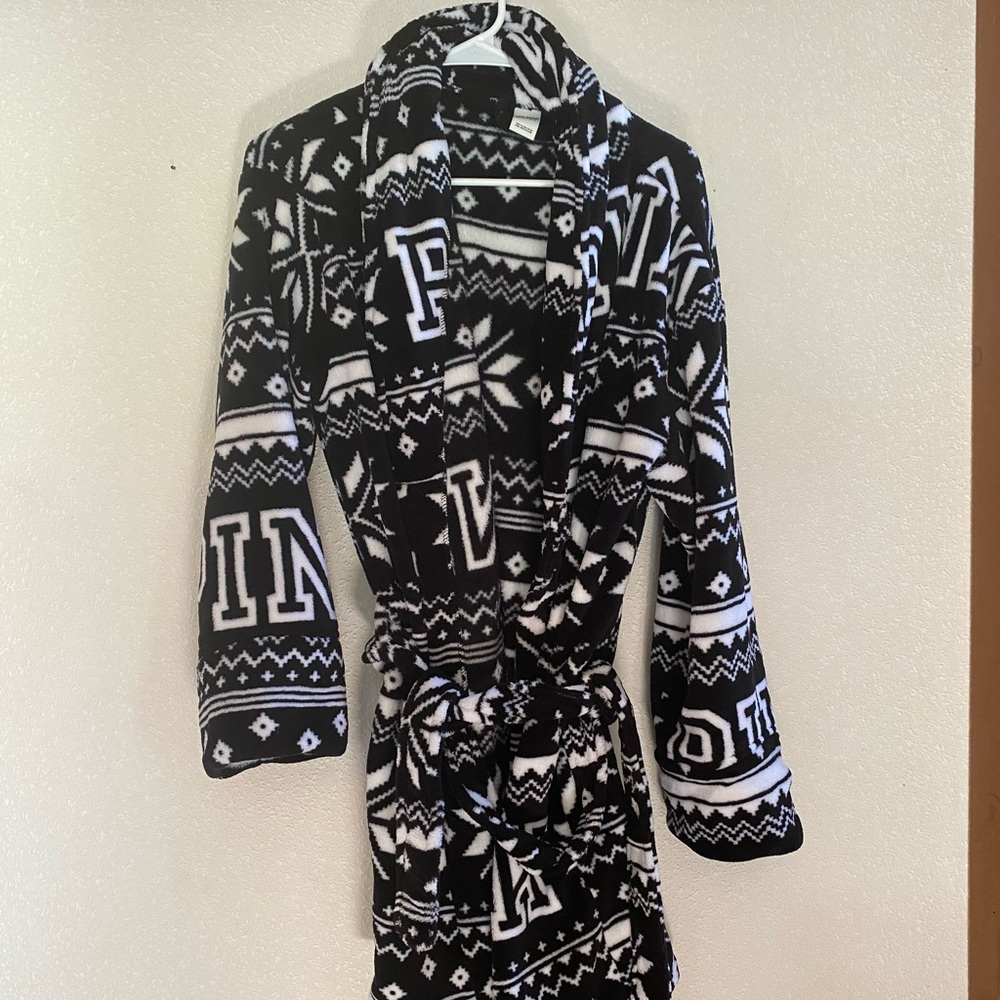 VS PINK PLUSH BATHROBE